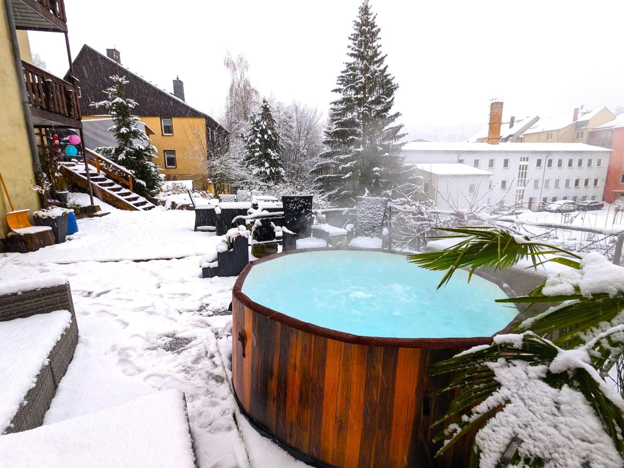 F2 - Urlaubsmagie Sauna, Whirlpool, Pool & Garten 세브니츠 외부 사진